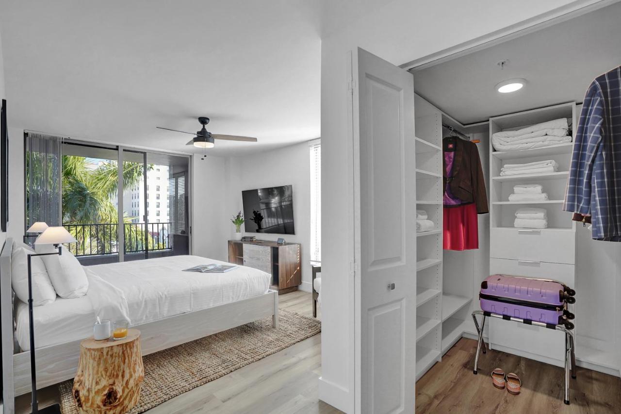 Dharma Home Suites Coral Gables At Gables Grand Plaza Miami Exterior foto