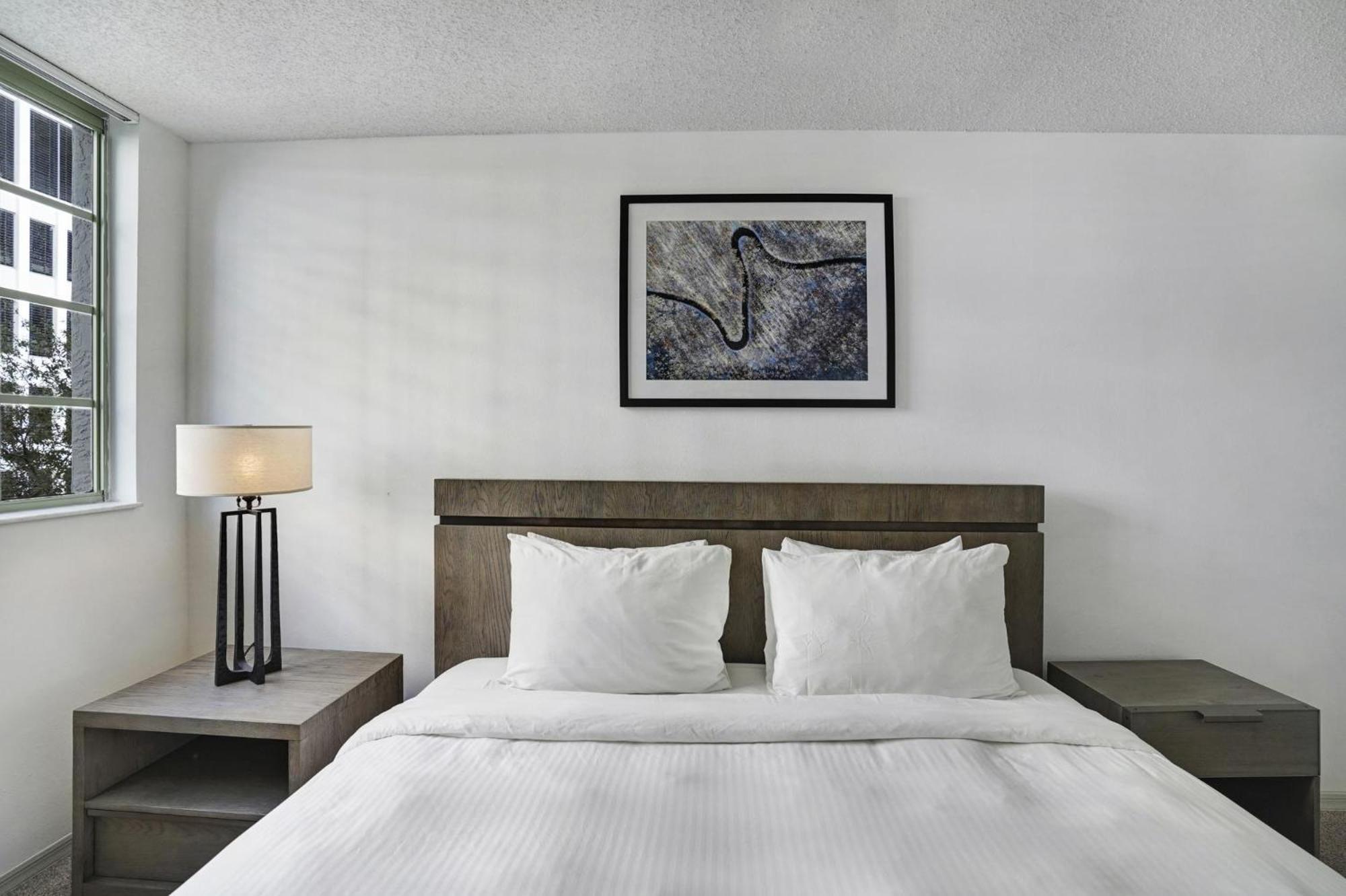 Dharma Home Suites Coral Gables At Gables Grand Plaza Miami Quarto foto
