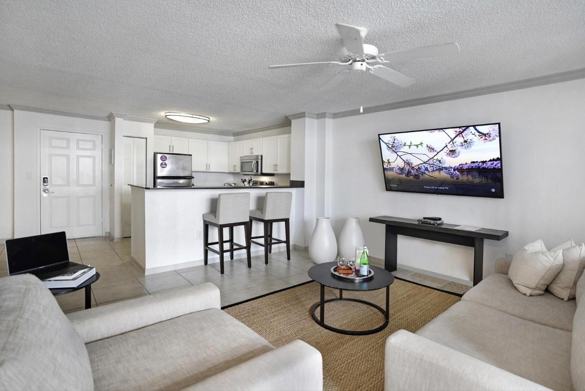 Dharma Home Suites Coral Gables At Gables Grand Plaza Miami Quarto foto