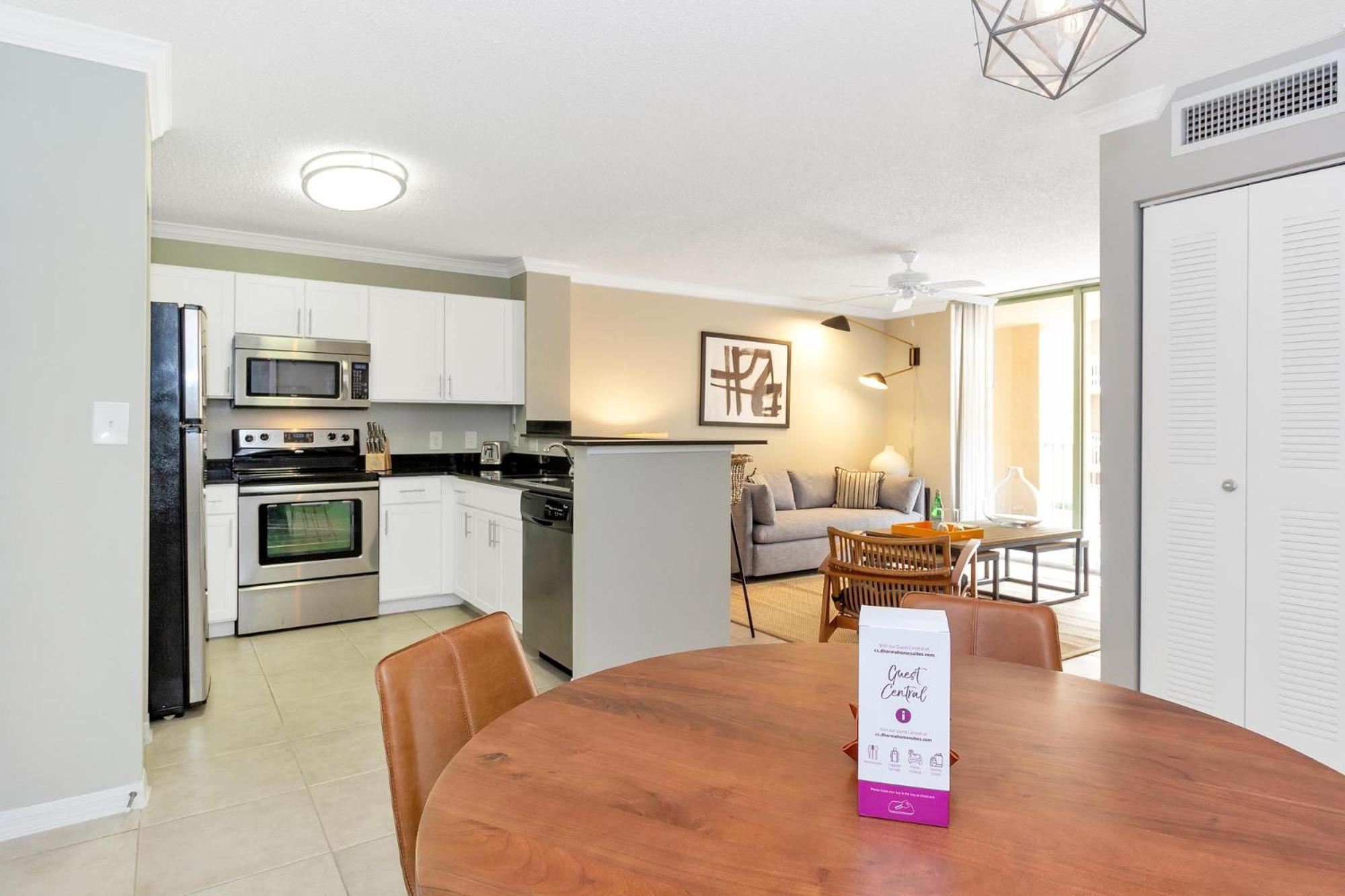 Dharma Home Suites Coral Gables At Gables Grand Plaza Miami Quarto foto